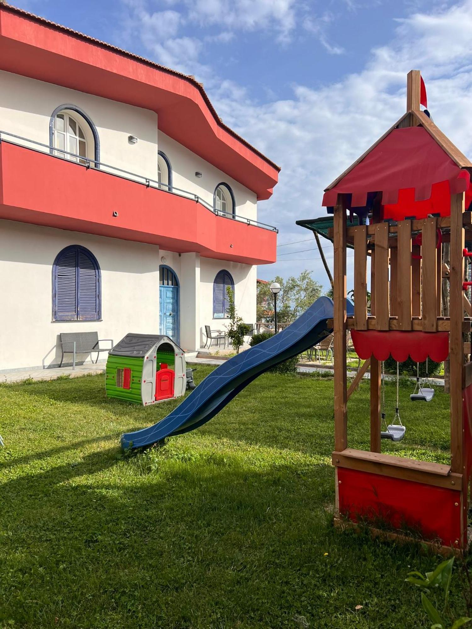 Villa Somma Apartments Pimonte Luaran gambar