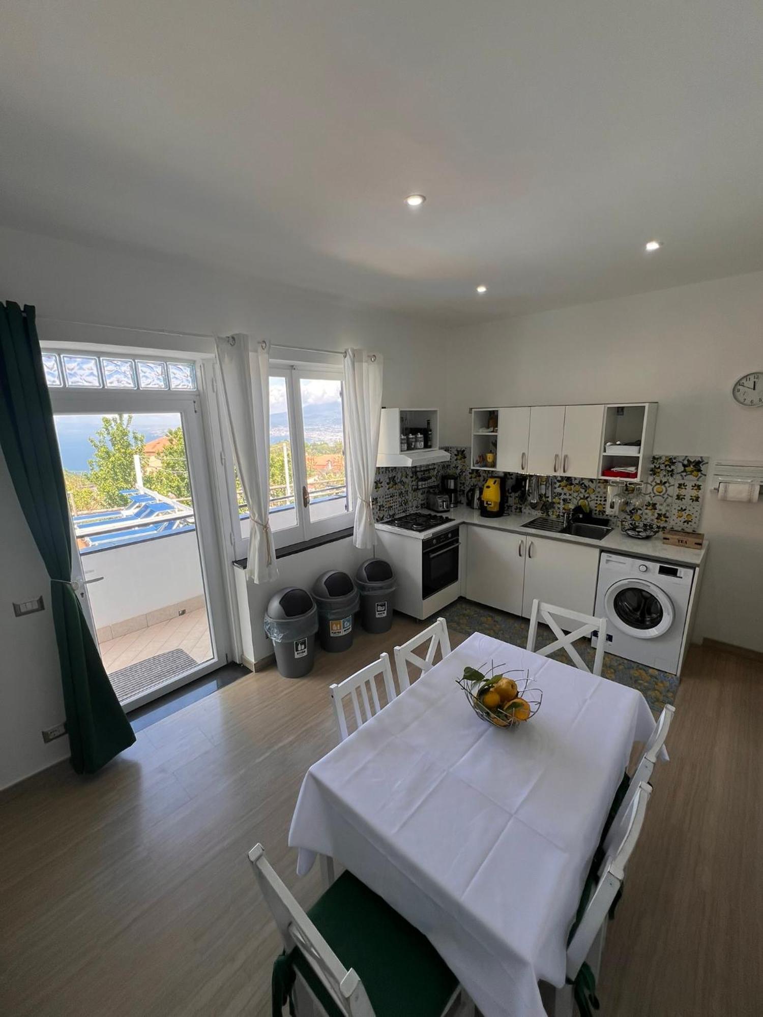 Villa Somma Apartments Pimonte Luaran gambar