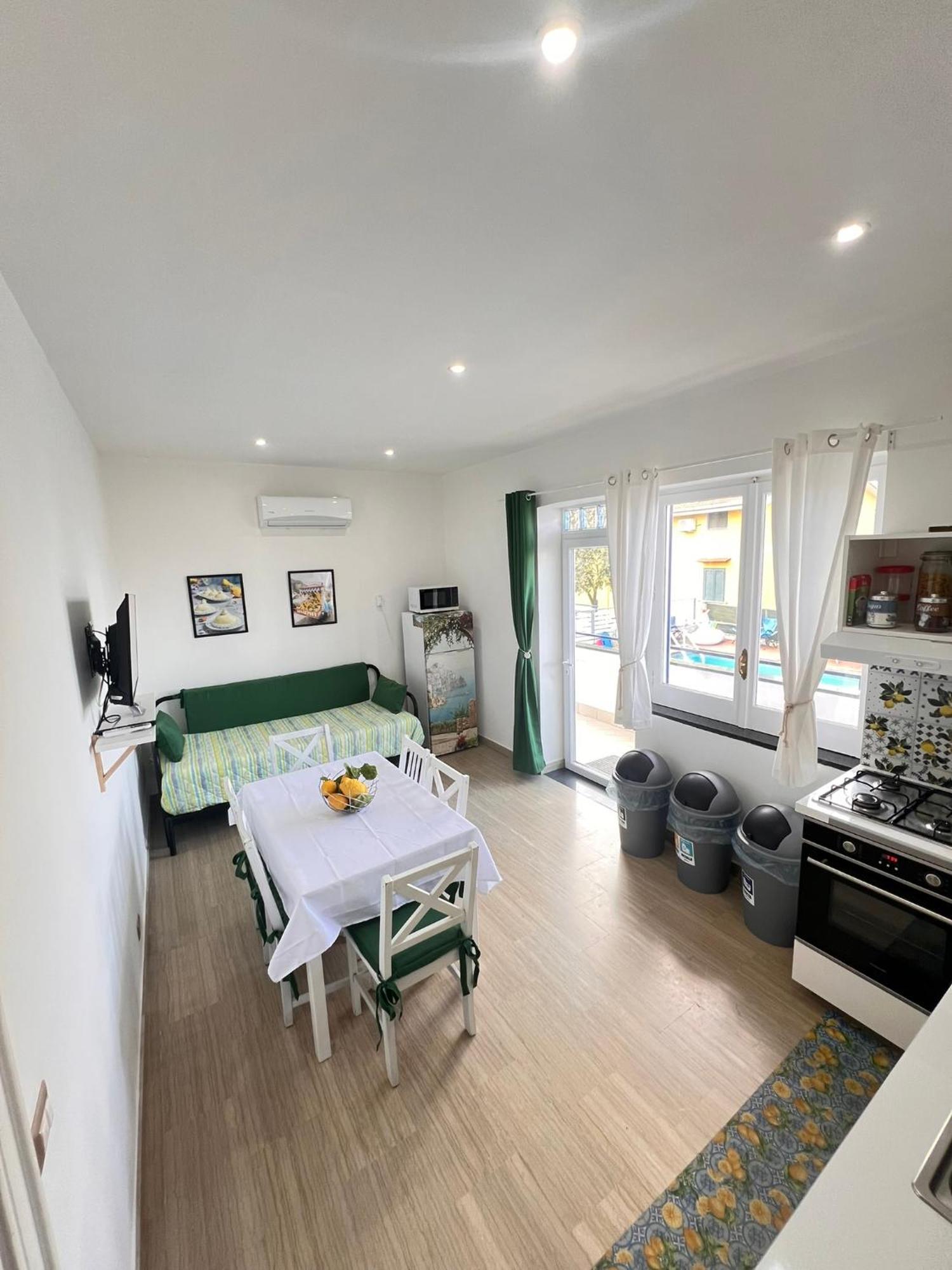Villa Somma Apartments Pimonte Luaran gambar