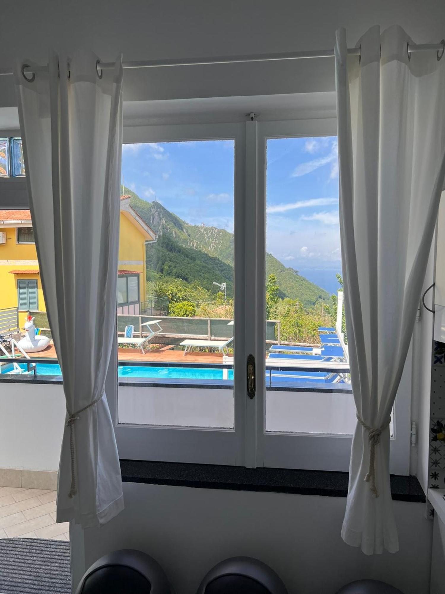 Villa Somma Apartments Pimonte Luaran gambar
